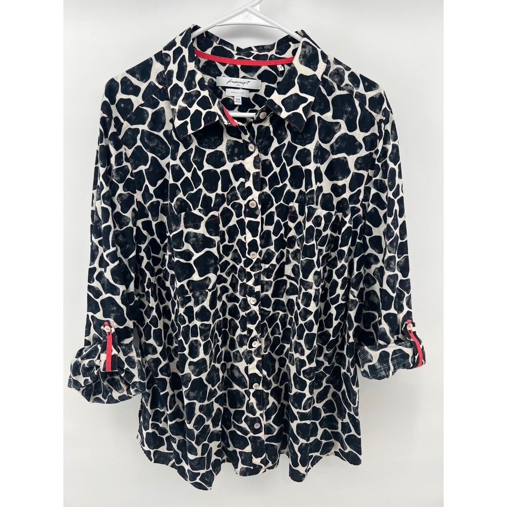 Foxcroft Size 20W Wrinkle Free Button Down Shirt Roll Tab Sleeve Giraffe Work